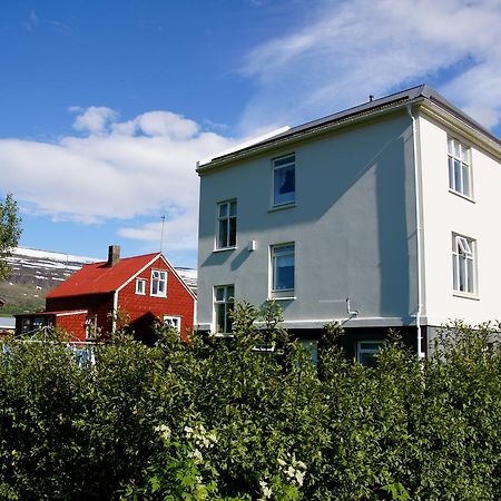 Gista Apartment Akureyri Exterior photo