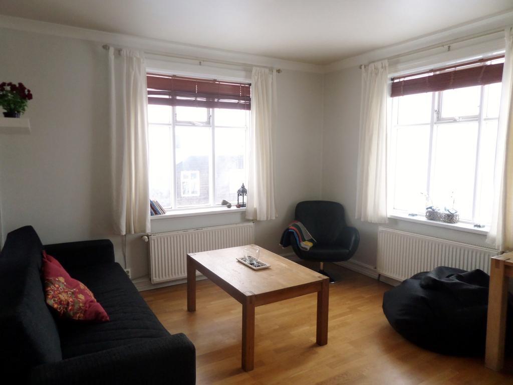 Gista Apartment Akureyri Exterior photo