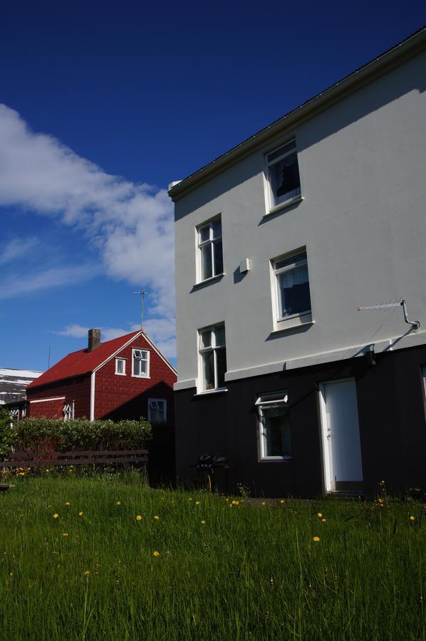 Gista Apartment Akureyri Exterior photo